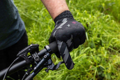 Muc-Off D30 Rider Gloves - Bolt  Xsmall