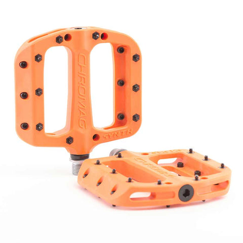 Chromag Synth Platform Pedals Nylon body Cr-Mo axle 9/16 Orange