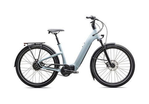 2025 Specialized como 4.0 igh ul bike gloss seafoam / silver dust reflective l
