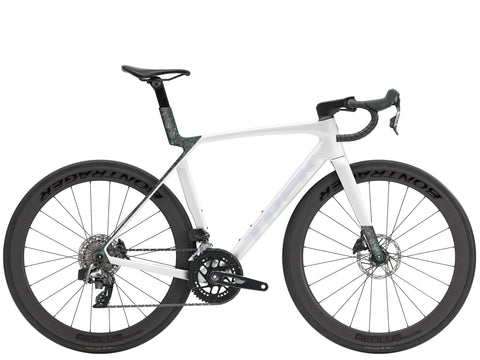 Madone SL 6 AXS XS Gloss Crystal White/Matte Deep Smoke